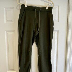 Lululemon Men's Joggers - Size M - Green